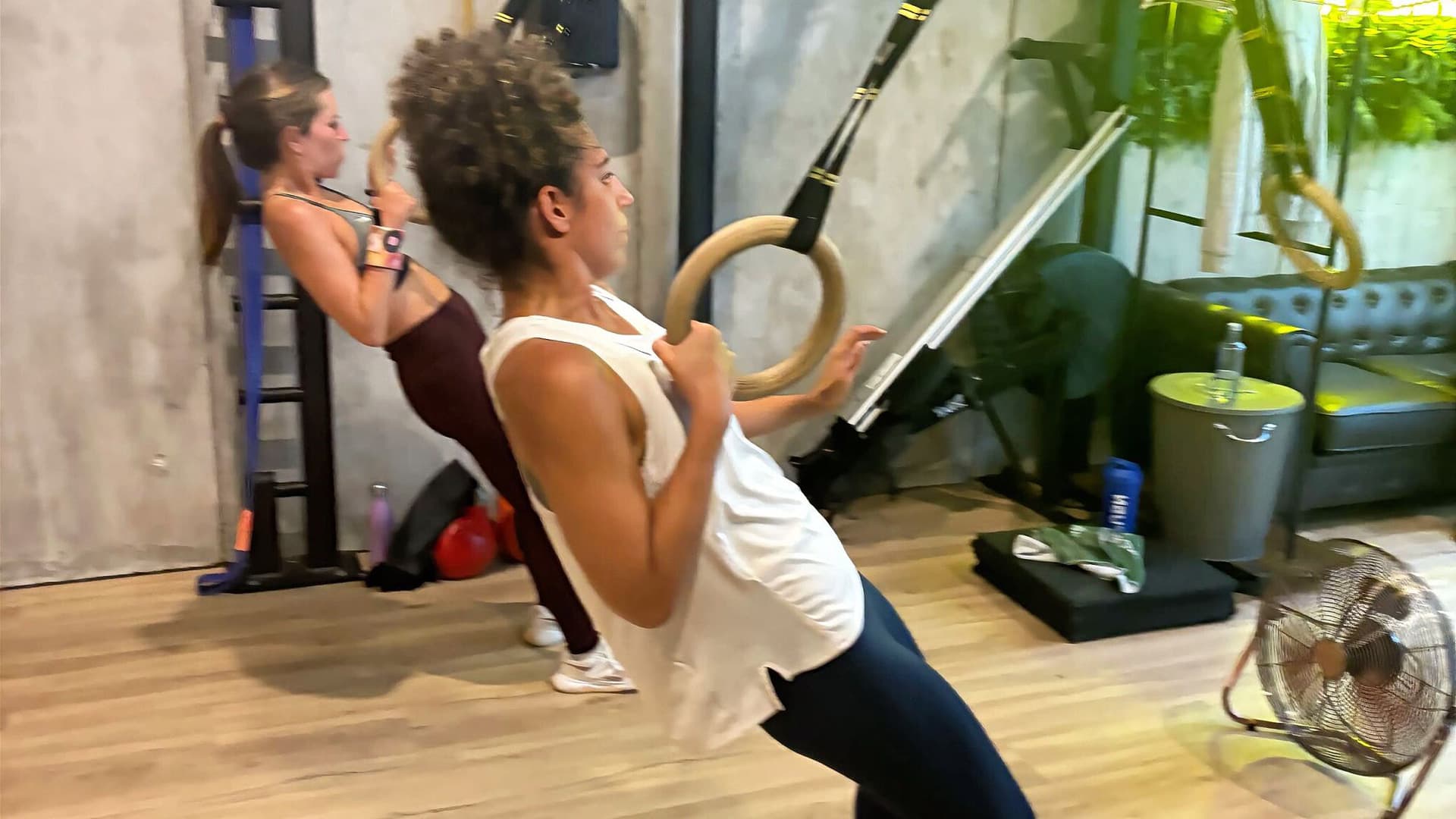 ¿Quieres saber más sobre nuestros entrenamientos en grupo? Contáctanos